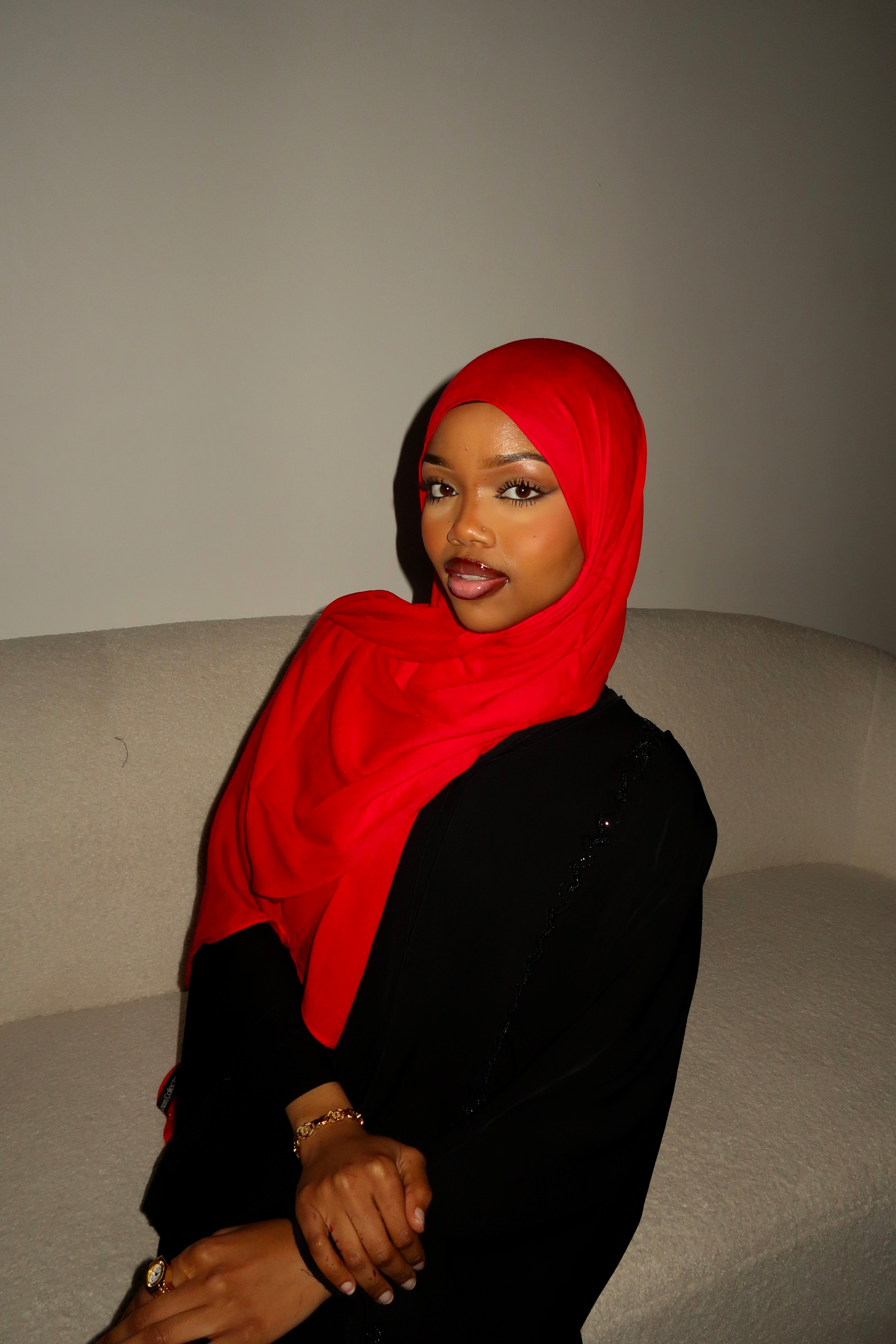 SCARLET RED PREMIUM MODAL